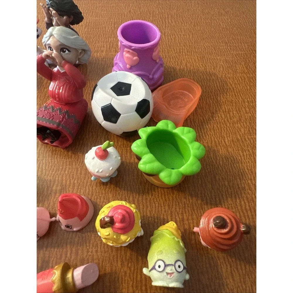 Small Toy Loose Lot Hatchimals, Shopkins, Barbie